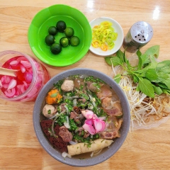 Bún bò Huế ngon Đống Đa