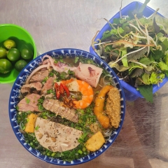 Bún hải sản Thêm Hằng An Dương Vương