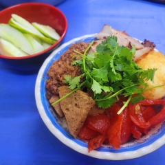 Xôi Tuyết 54 phố Yên Phụ 